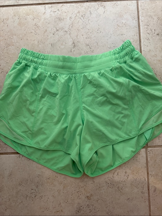 lululemon athletica Pants - Lululemon Hotty Hot Low-Rise Lined 4" Running